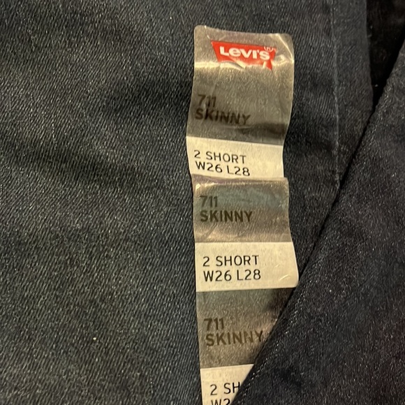 Levi’s 711 Skinny Jeans - Picture 5 of 12